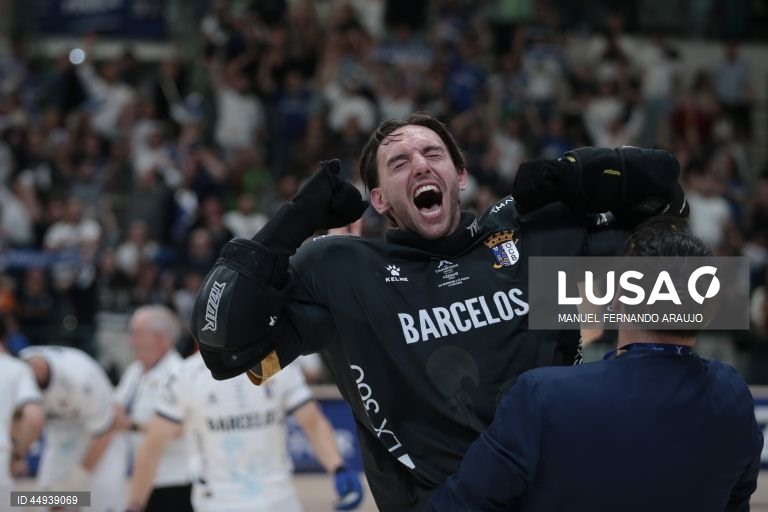 Hóquei em patins: Óquei de Barcelos vence o FC Porto e conquista a Liga dos Campeões 