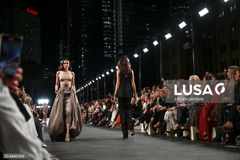 Semana da Moda Australiana - Carla Zampatti