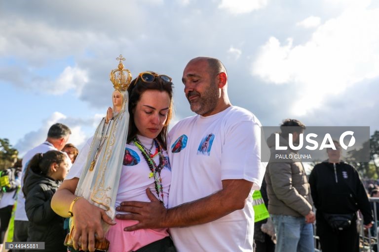 Peregrinação aniversária de maio no Santuário de Fátima