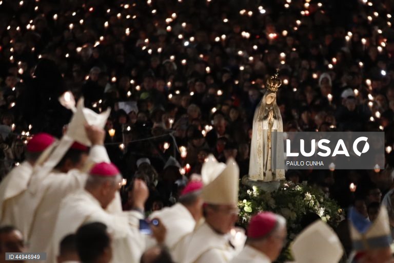 Peregrinação aniversária de maio no Santuário de Fátima