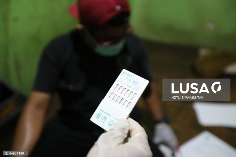 Indonésia: Testes aleatórios de drogas e VIH para a população local durante uma campanha antidroga em Banda Aceh