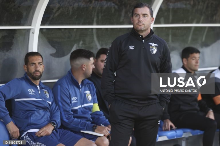 O treinador do Portimonense, Ricardo Pessoa, durante o jogo da 34.ª jornada da II liga de futebol contra a equipa do Alverca, realizado no Complexo Desportivo Futebol Clube de Alverca, Vila Franca de Xira, 16 de maio de 2025. ANTÓNIO PEDRO SANTOS/LUSA