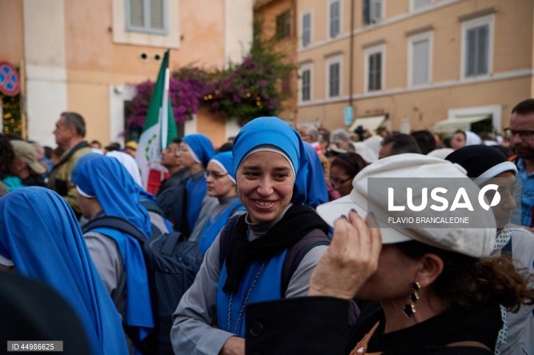 Roma: Primeira missa pública do Papa Leão XIV