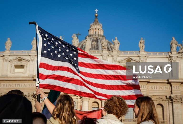 Roma: Primeira missa pública do Papa Leão XIV