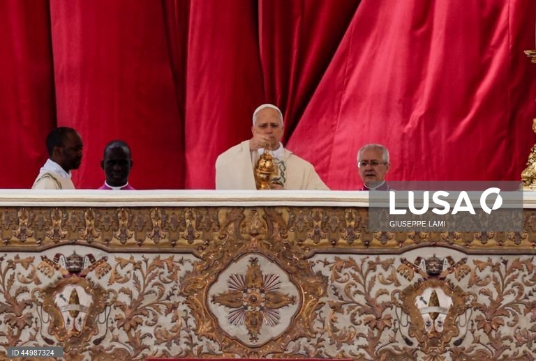 Roma: Primeira missa pública do Papa Leão XIV