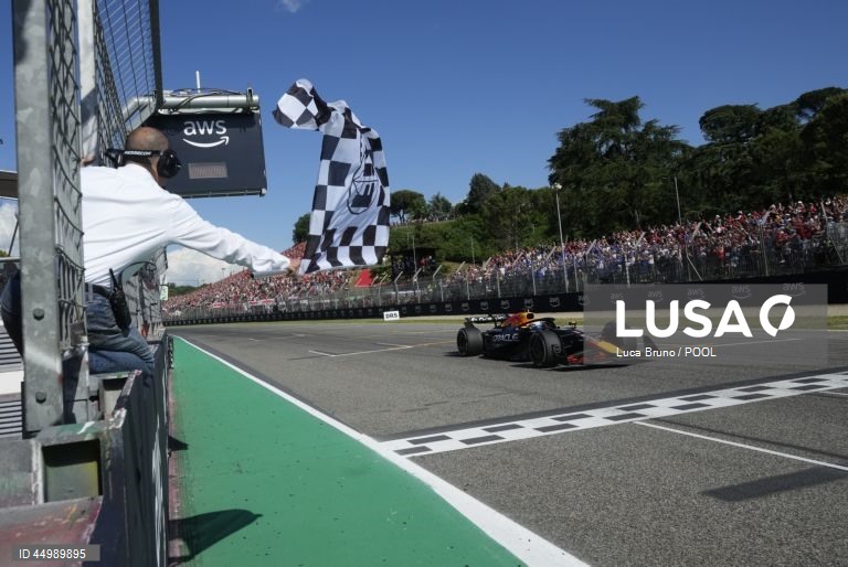 Verstappen vence GP Emilia-Romagna