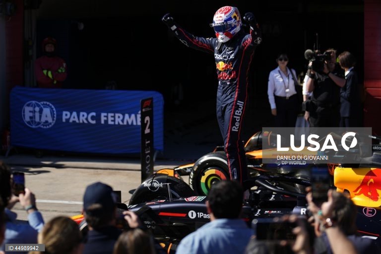Verstappen vence GP Emilia-Romagna