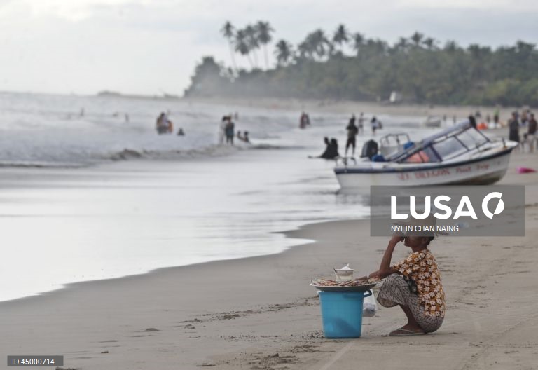Myanmar: Vida quotidiana na praia de Ngwe Saung