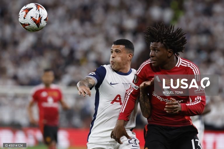 O Tottenham conquistou hoje a Liga Europa em futebol, o seu primeiro troféu desde 2007/08, ao bater na final o Manchester United, do treinador português Ruben Amorim, por 1-0, assegurando um lugar na ‘Champions’ 2025/26.