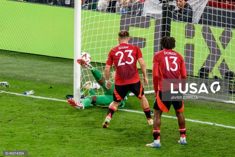 O Tottenham conquistou hoje a Liga Europa em futebol, o seu primeiro troféu desde 2007/08, ao bater na final o Manchester United, do treinador português Ruben Amorim, por 1-0, assegurando um lugar na ‘Champions’ 2025/26.