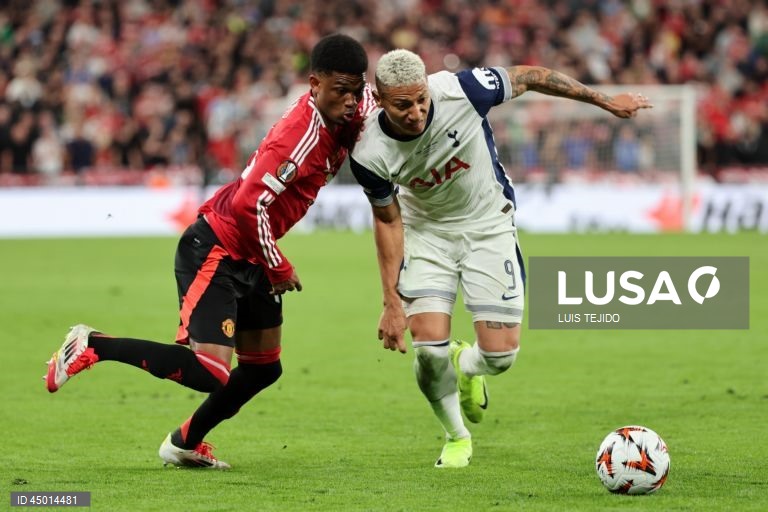 O Tottenham conquistou hoje a Liga Europa em futebol, o seu primeiro troféu desde 2007/08, ao bater na final o Manchester United, do treinador português Ruben Amorim, por 1-0, assegurando um lugar na ‘Champions’ 2025/26.