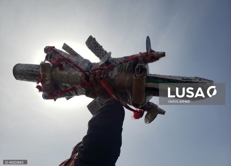 Iémen: Manifestação houthi contra os EUA e Israel