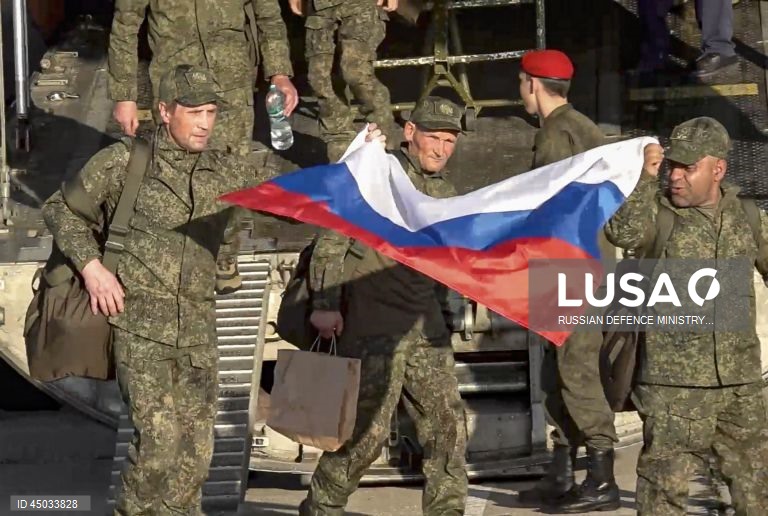 Ucrânia: Troca de prisioneiros entre a Rússia e a Ucrânia
