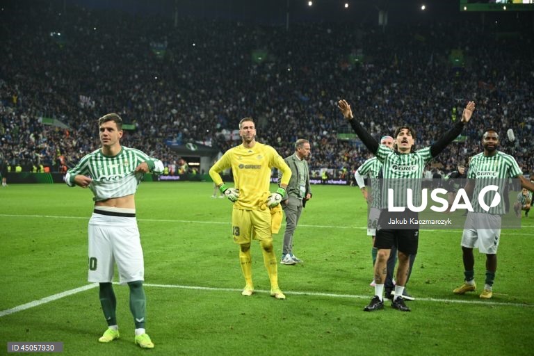 Futebol: Chelsea vence Betis e conquista a Liga Conferência 