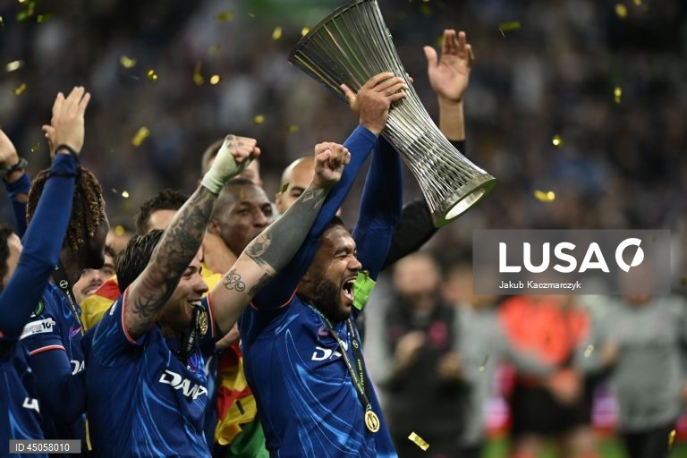 Futebol: Chelsea vence Betis e conquista a Liga Conferência 