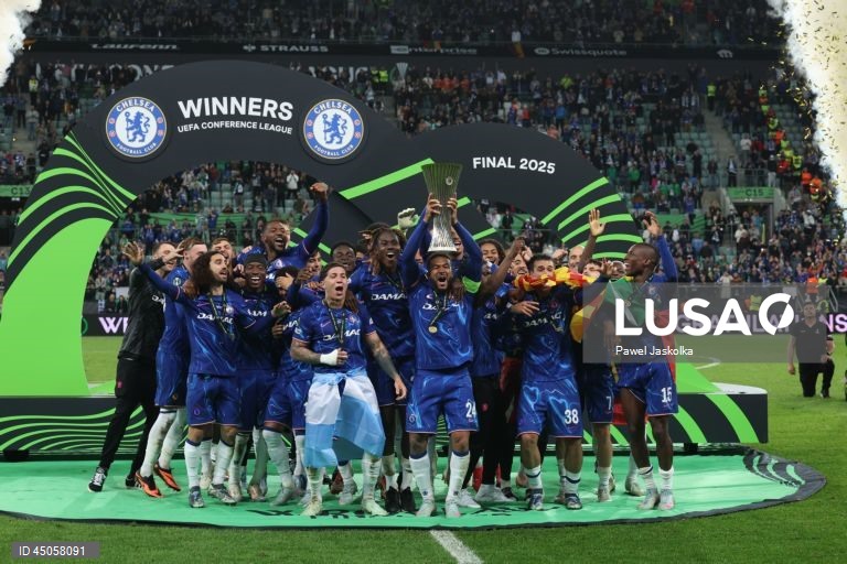 Futebol: Chelsea vence Betis e conquista a Liga Conferência 