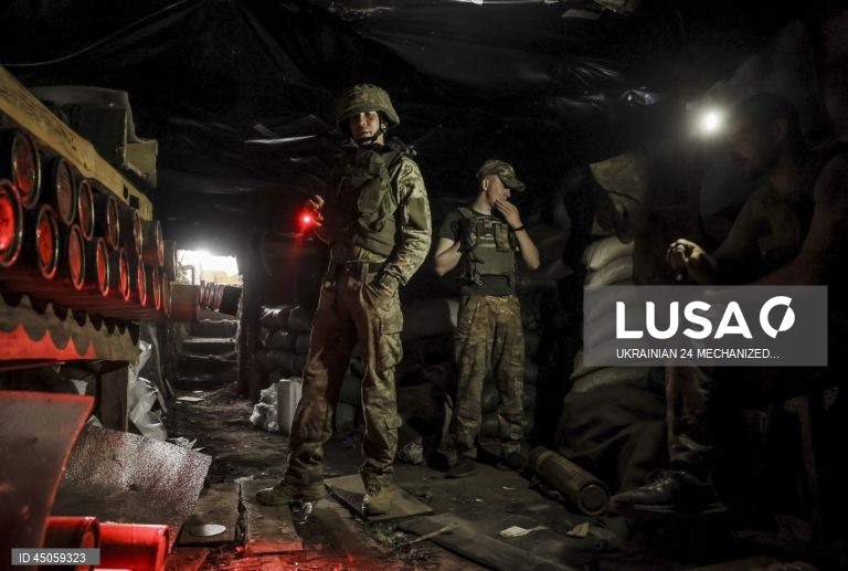 Ucrânia: Militares ucranianos ocupam posições na região de Donetsk