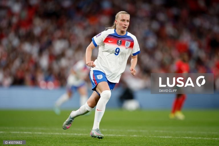 A seleção portuguesa feminina de futebol somou hoje a terceira derrota seguida na Liga das Nações, por culpa da entrada péssima em Wembley, diante da campeã europeia Inglaterra (6-0), que fez o que quis das portuguesas.
