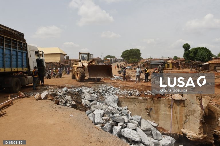 Nigéria: Mais de uma centena de mortos em inundações repentinas
