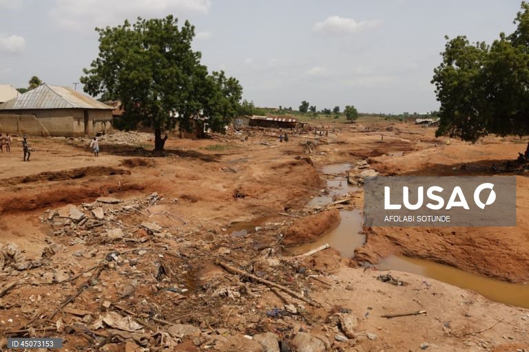 Nigéria: Mais de uma centena de mortos em inundações repentinas