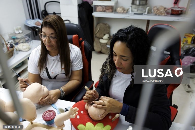 Bebés "reborn" no Brasil