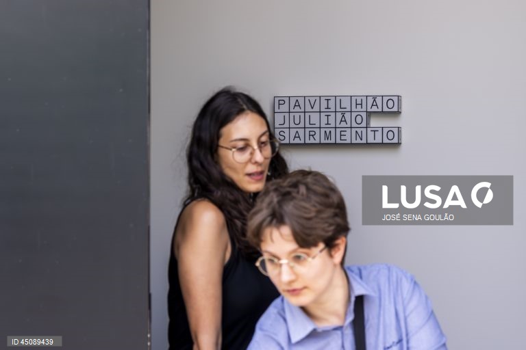 Visita de imprensa ao Pavilhão Julião Sarmento, que tem inauguração marcada para 4 de junho com uma exposição da coleção do artista Julião Sarmento (1948-2021), deixada em depósito pela família e a associação em seu nome para criar o museu, em Lisboa, 03 de junho de 2025. JOSÉ SENA GOULÃO/LUSA