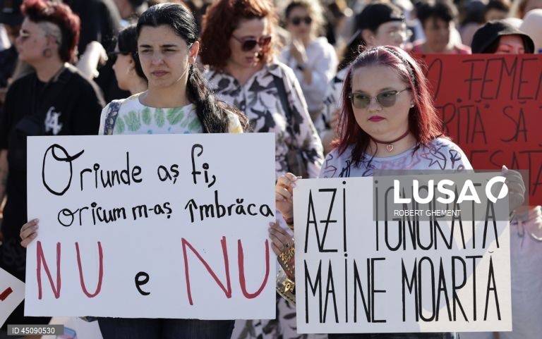 Roménia: Manifestação em Bucareste contra o femicídio 