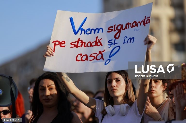 Roménia: Manifestação em Bucareste contra o femicídio 