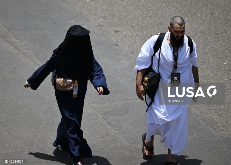 Arábia Saudita: Início da grande peregrinação anual muçulmana a Meca ('hajj')  