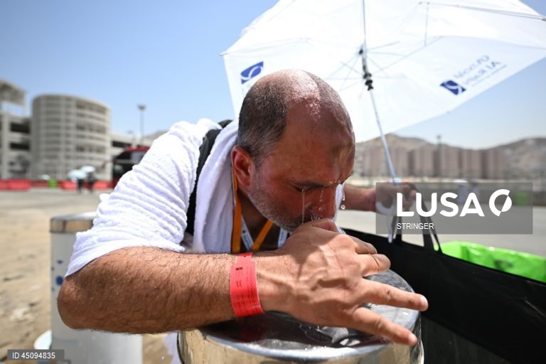 Arábia Saudita: Início da grande peregrinação anual muçulmana a Meca ('hajj')  