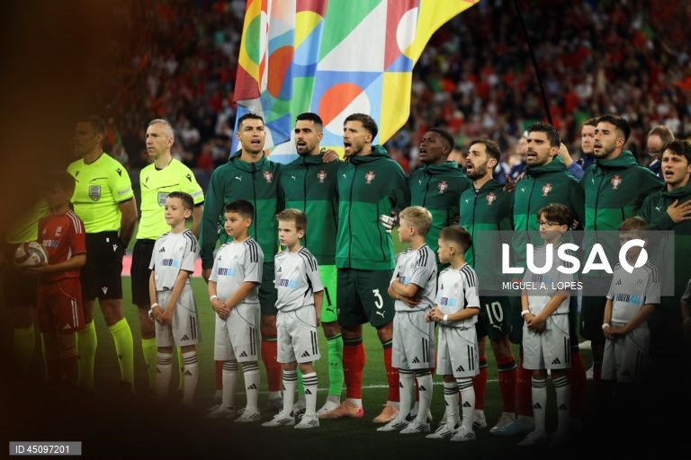 Portugal apurou-se hoje pela segunda vez para a final da Liga das Nações de futebol, ao vencer de virada a Alemanha por 2-1, em jogo das meias-finais disputado em Munique.