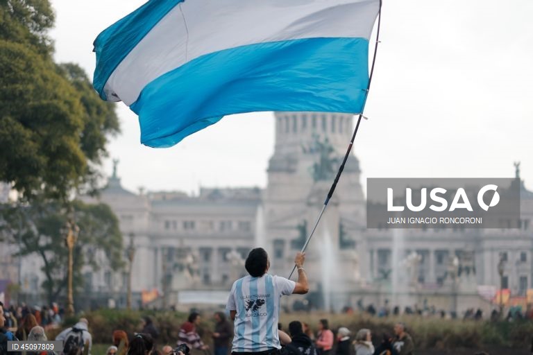 Argentina: Manifestação em Buenos Aires pelo aumento das reformas