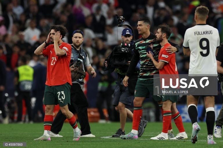 Portugal apurou-se hoje pela segunda vez para a final da Liga das Nações de futebol, ao vencer de virada a Alemanha por 2-1, em jogo das meias-finais disputado em Munique.