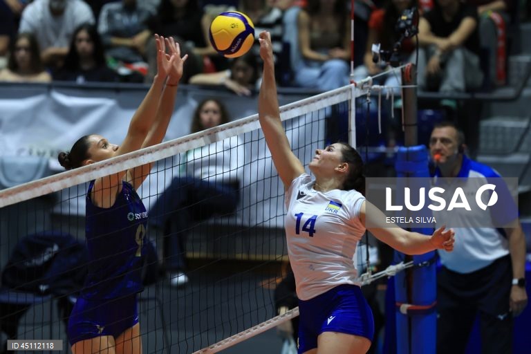 Voleibol: European Golden League feminina - Ucrânia (3-1) Portugal