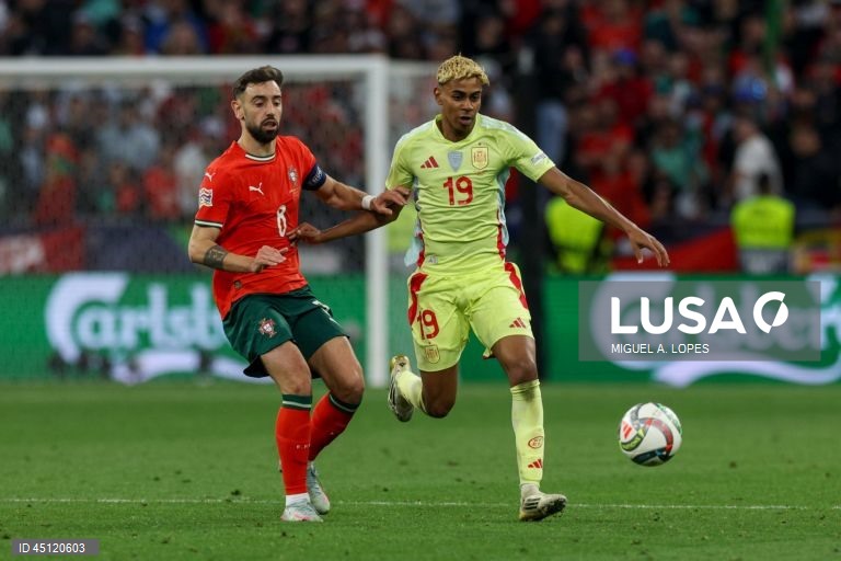 A seleção portuguesa conquistou hoje pela segunda vez a Liga das Nações de futebol, ao bater na final a Espanha por 5-3 no desempate por grandes penalidades, após 2-2 no final do tempo regulamentar e prolongamento.