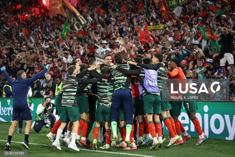 A seleção portuguesa conquistou hoje pela segunda vez a Liga das Nações de futebol, ao bater na final a Espanha por 5-3 no desempate por grandes penalidades, após 2-2 no final do tempo regulamentar e prolongamento.