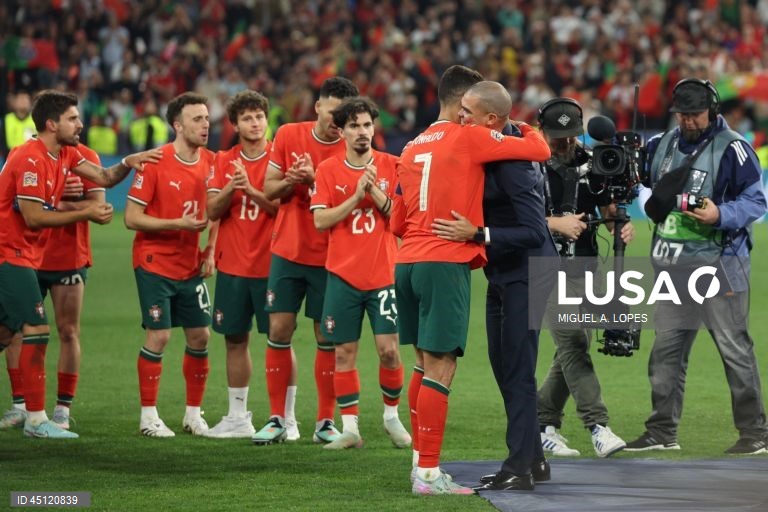 A seleção portuguesa conquistou hoje pela segunda vez a Liga das Nações de futebol, ao bater na final a Espanha por 5-3 no desempate por grandes penalidades, após 2-2 no final do tempo regulamentar e prolongamento.