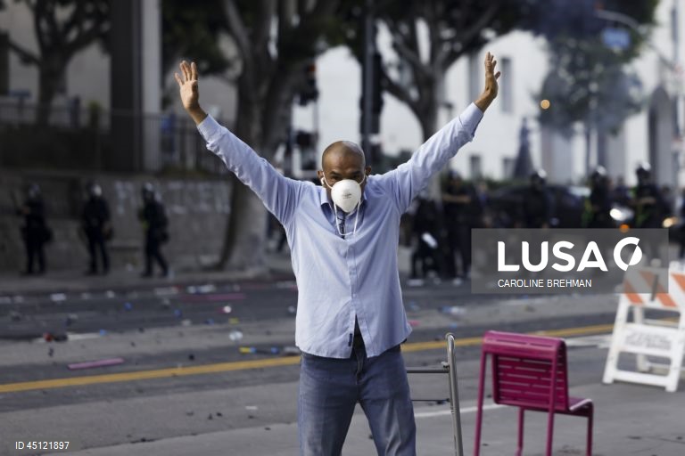 EUA: Protestos anti-Trump em Los Angeles