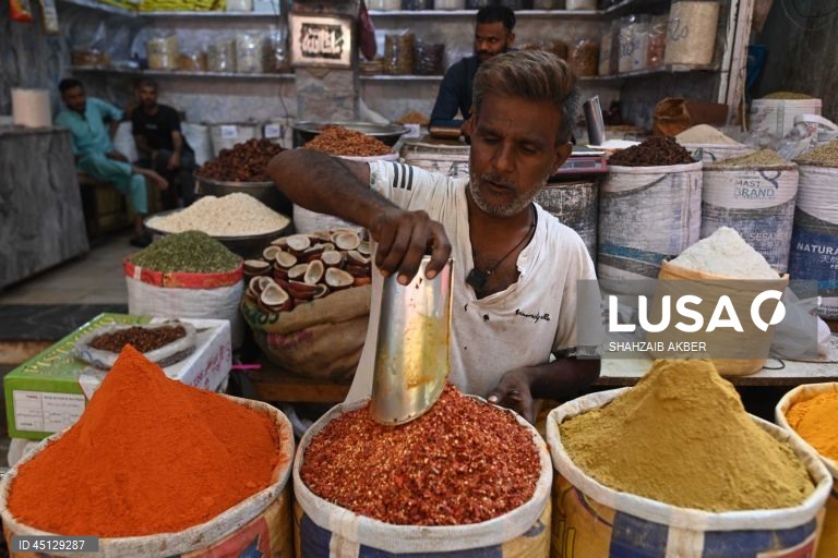 Paquistão: Mercado local em Carachi