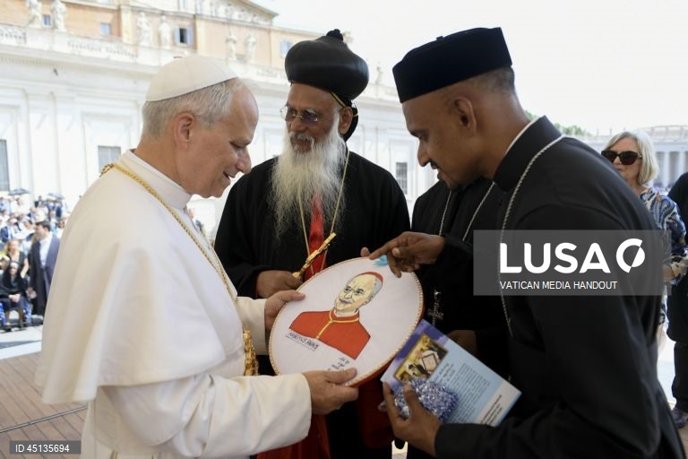 Roma: Audiência geral do Papa Leão XIV na Praça de São Pedro.