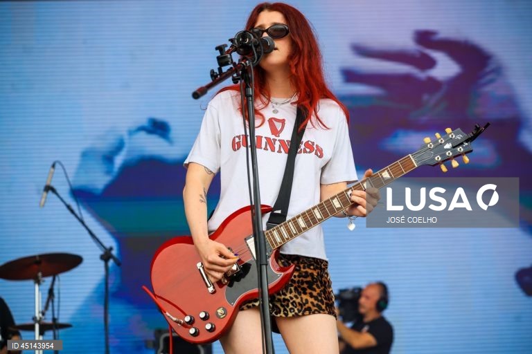 Porto: Reportagem da abertura das portas do festival Primavera Sound  
