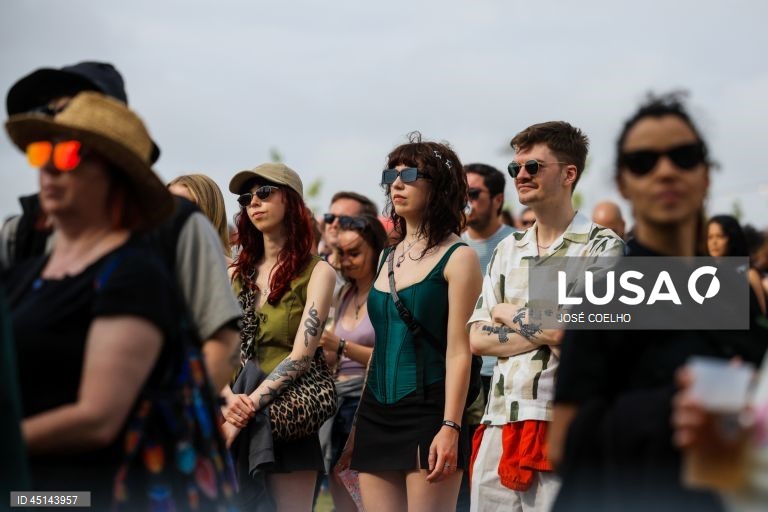 Porto: Reportagem da abertura das portas do festival Primavera Sound  