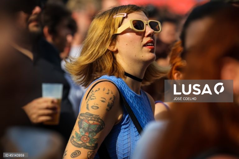 Porto: Reportagem da abertura das portas do festival Primavera Sound  
