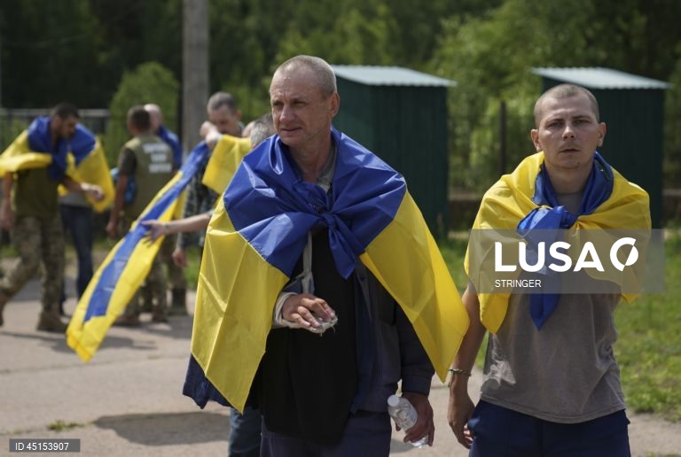 Ucrânia: Troca de prisioneiros entre a Rússia e a Ucrânia
