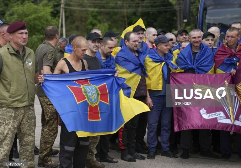 Ucrânia: Troca de prisioneiros entre a Rússia e a Ucrânia