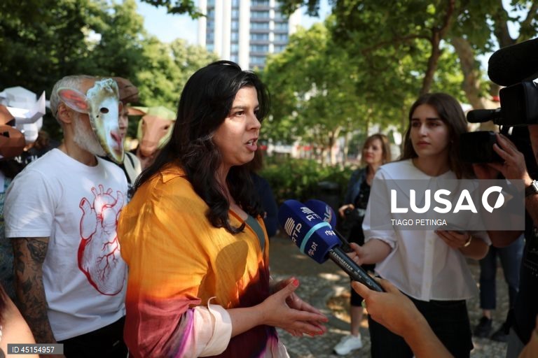 Marcha do Dia Internacional da Consciencialização contra o Transporte de Animais Vivos