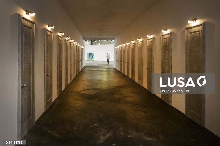 Suiça: Salão internacional de arte Art Basel 2025