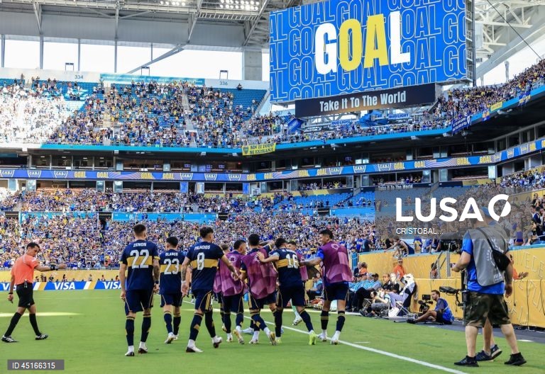 O Benfica estreou-se na segunda-feira com um empate a dois face aos argentinos do Boca Juniors no renovado Mundial de clubes de futebol, em encontro da primeira jornada do Grupo C, disputado em Miami Gardens, nos Estados Unidos.