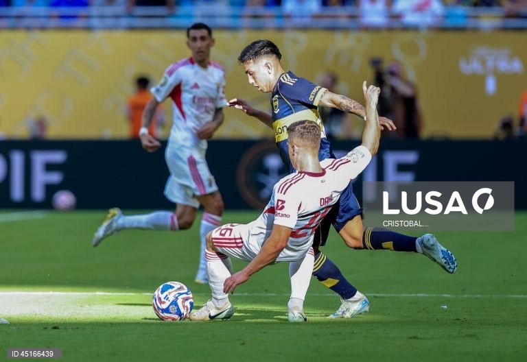 O Benfica estreou-se na segunda-feira com um empate a dois face aos argentinos do Boca Juniors no renovado Mundial de clubes de futebol, em encontro da primeira jornada do Grupo C, disputado em Miami Gardens, nos Estados Unidos.