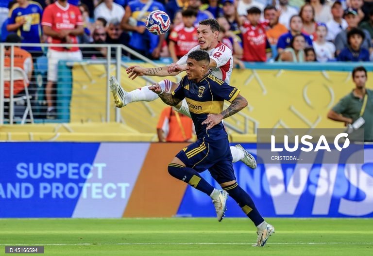 O Benfica estreou-se na segunda-feira com um empate a dois face aos argentinos do Boca Juniors no renovado Mundial de clubes de futebol, em encontro da primeira jornada do Grupo C, disputado em Miami Gardens, nos Estados Unidos.